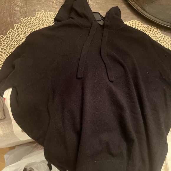 100% cashmere Nordstrom Hoodie NWOT xs - Picture 4 of 4